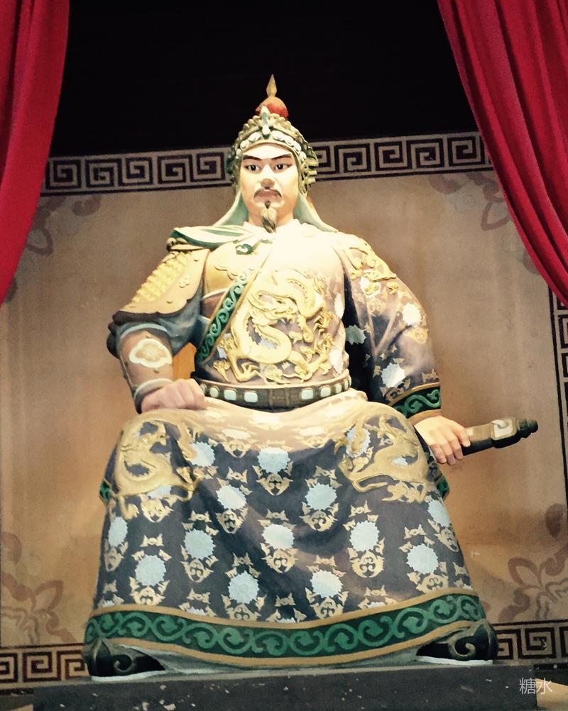 拜谒岳王庙